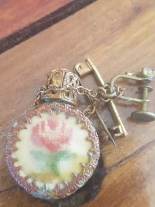 VINTAGE PERFUME BROOCH