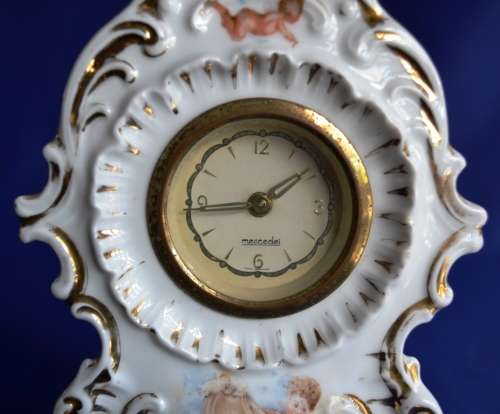 Vintage Mercedes German Porcelain Victoria Carlsbad Mantel Clock