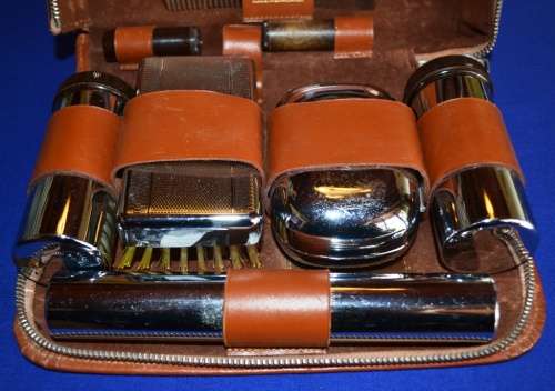Vintage Men's Overnight Vanity- Tan Leather Effect Case
