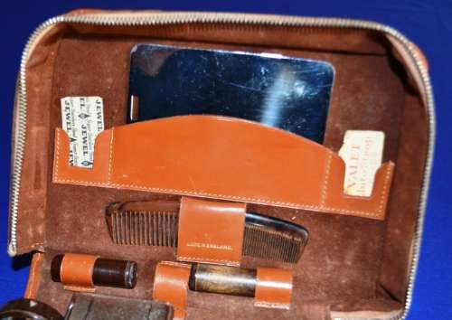 Vintage Men's Overnight Vanity- Tan Leather Effect Case