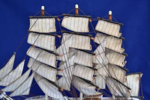 Vintage Wooden Display  Model Ship - "Cutty Sark'   Fully Assembled