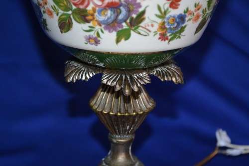 Victorian Style Banquet Lamp - Electric in Working order