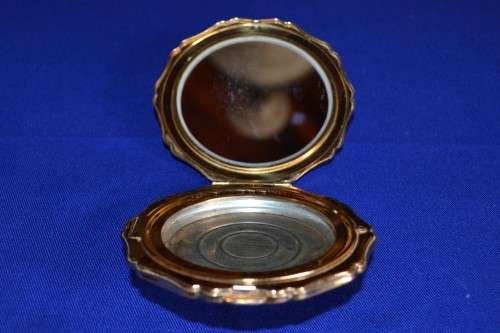 Vintage Wedgwood Jasperware Powder Compact