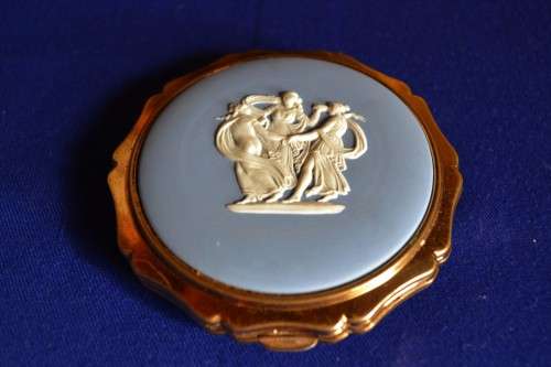 Vintage Wedgwood Jasperware Powder Compact