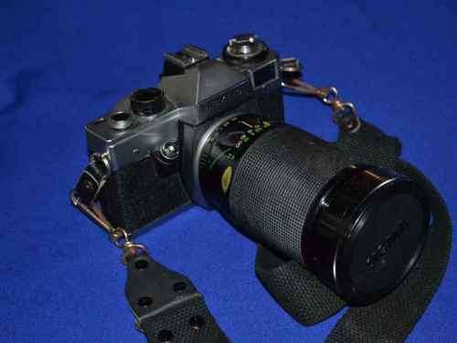 Praktica LB 35mm Camera with Zoom Lens