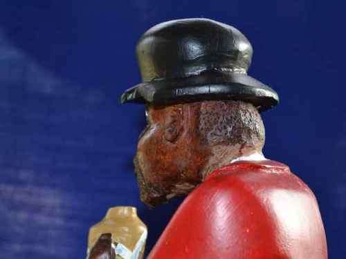 "Chapeau Man"-Vintage wood carved Man