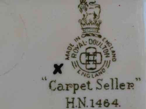 Royal Doulton Figure "Carpet Seller" HN1464A