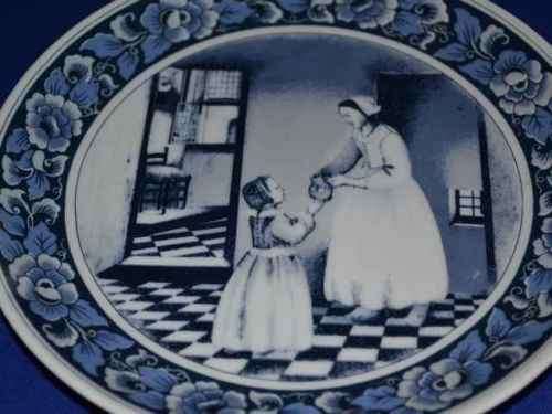 Delft Holland Special Limited Collectors Edition - Small Display Plate