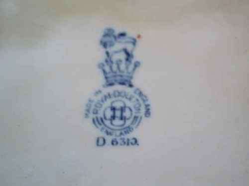 XMAS REDUCTION Royal Doulton Display Plate - D6310