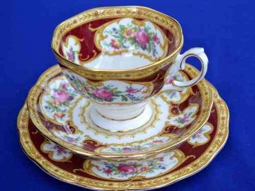 Royal Albert Trio "Lady Hamilton"
