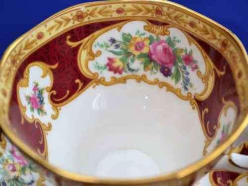 Royal Albert Trio "Lady Hamilton"