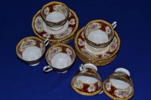 Royal Albert Lady Hamilton Set - 18 Pieces