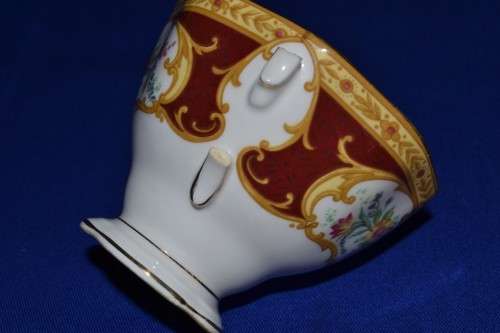 Royal Albert Lady Hamilton Set - 18 Pieces