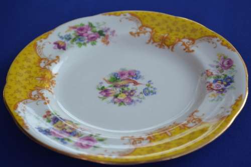 Paragon Trio- Rockingham Yellow c1923-1930