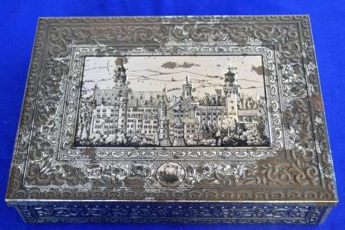 Vintage Tin and Hard Plastic Soldiers