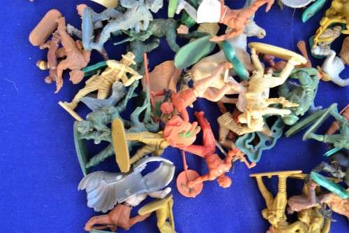 Vintage Tin and Hard Plastic Soldiers