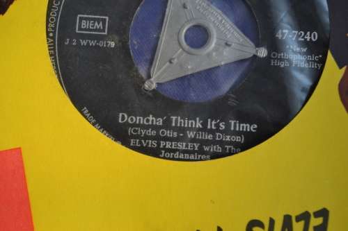 Elvis Presley Seven Single Vinyl Records x 3 VGC