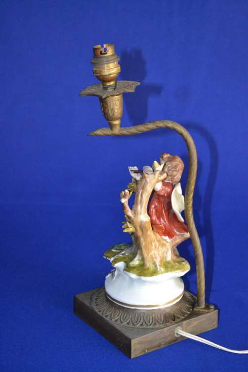 Vintage Figural Porcelain Lamp