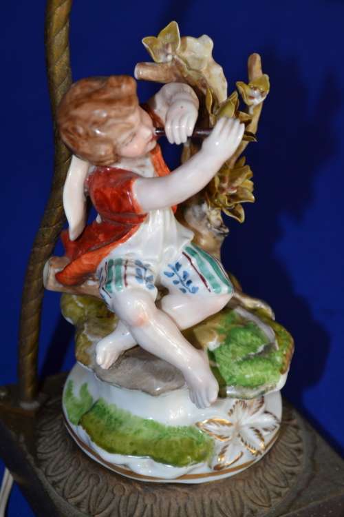 Vintage Figural Porcelain Lamp