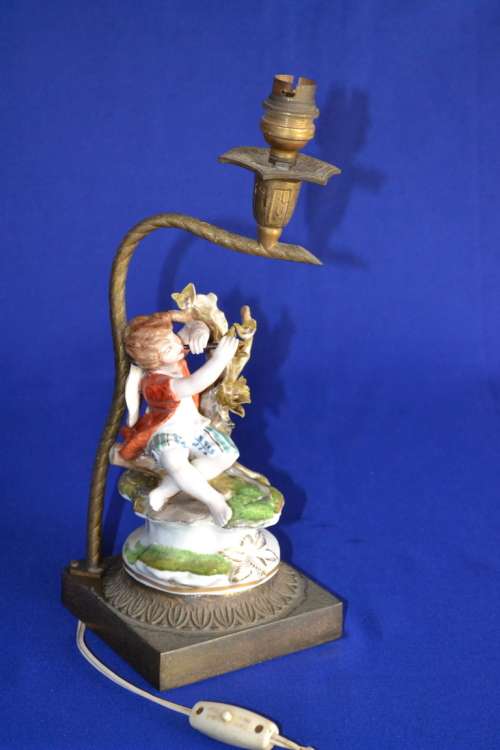 Vintage Figural Porcelain Lamp