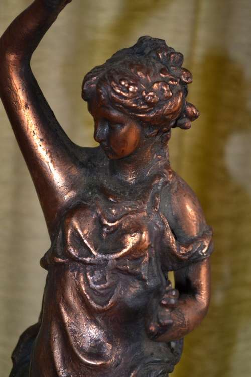 Beautiful Large Bronze finished Vintage Lamp
