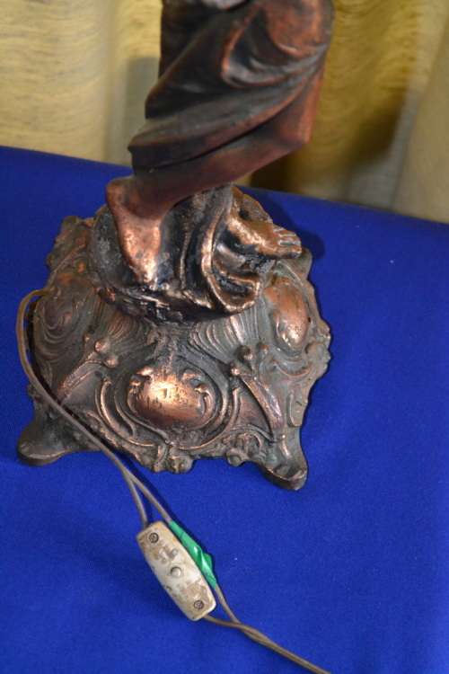 Beautiful Large Bronze finished Vintage Lamp