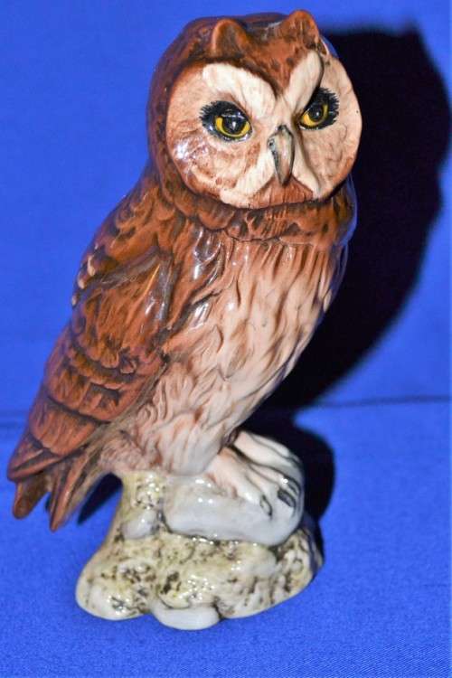 Royal Doulton  Whyte and Mackay Whisky Decanter Modelled as a  Short-Eared Owl ~ Full ~ Seal Intact