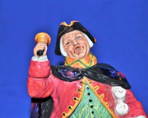 Royal Doulton Figure "Town Crier" HN2119
