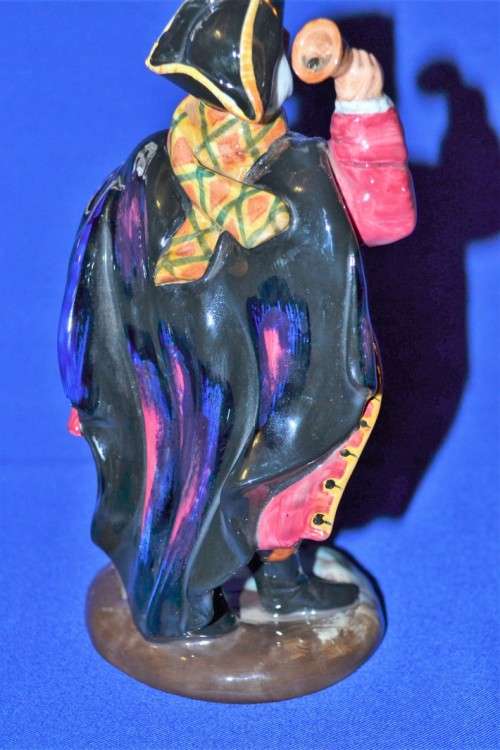 Royal Doulton Figure "Town Crier" HN2119