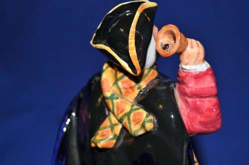 Royal Doulton Figure "Town Crier" HN2119