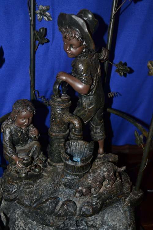 Vintage crosa Figural Water Feature Table Lamp