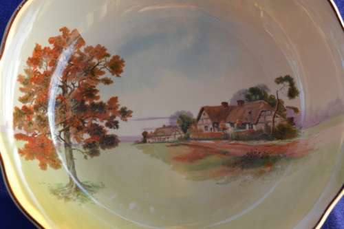 Royal Doulton English Country Cottages Bowl