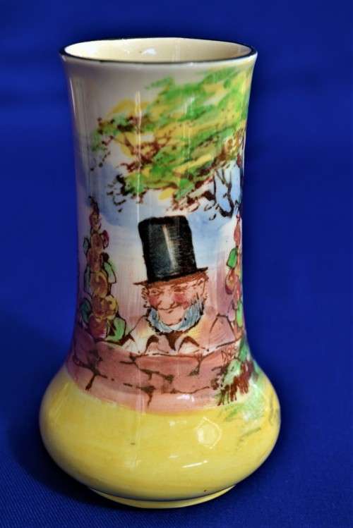 Royal Doulton Zunday Zmocks Vase /  Spoll D5680