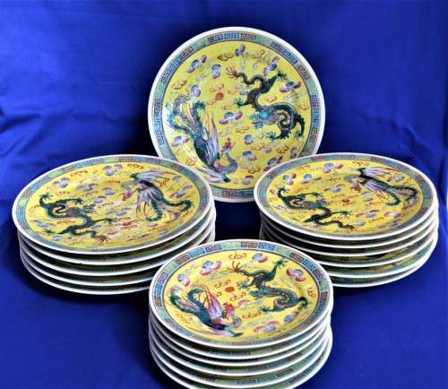 Famille Jaune Dinner Plates salad Plates Bread Plates -Vintage c1950's - 18 Pieces