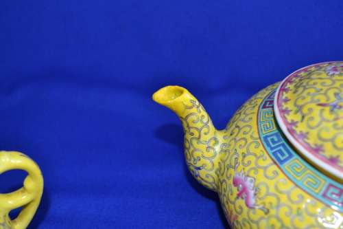 Famille Jaune Tea Set  - Vintage 1950's - 15 Pieces (with  free Pieces)