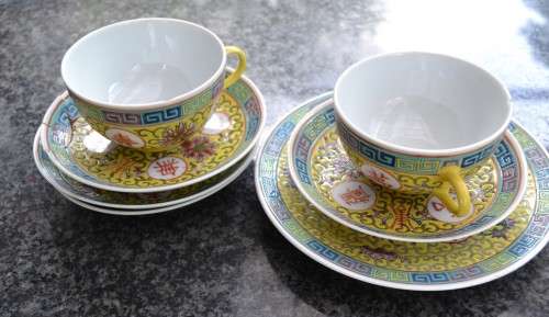 Famille Jaune Tea Set  - Vintage 1950's - 15 Pieces (with  free Pieces)