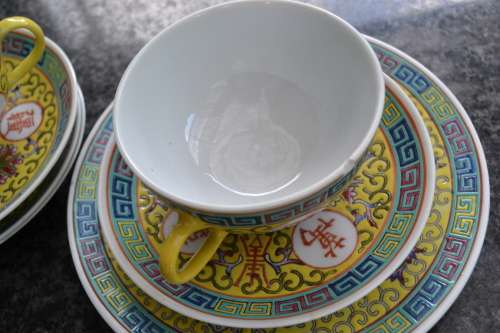 Famille Jaune Tea Set  - Vintage 1950's - 15 Pieces (with  free Pieces)