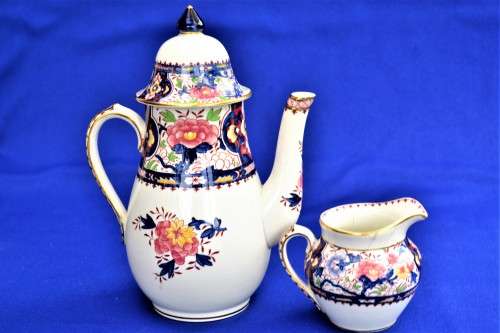 Booths Silicon China Antique Tea Pot