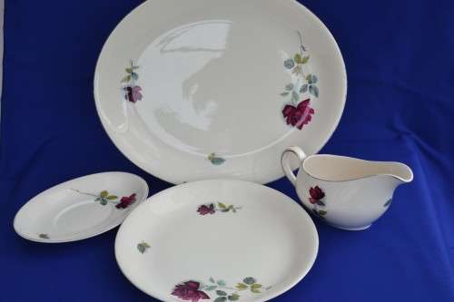 Alfred Meakin "Rose Supreme" Platters and Gravy Boat--VERY VERY RARE