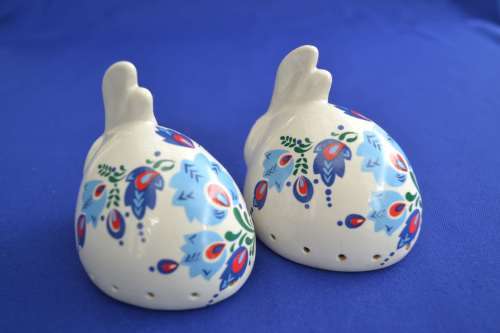 Elizabeth Arden Collectable Orient Express Bunny Potpourri Holder
