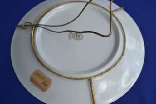 Displlay Plate on Metal Stand