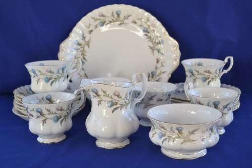 ROYAL ALBERT Brigadoon Tea Set - 21pce