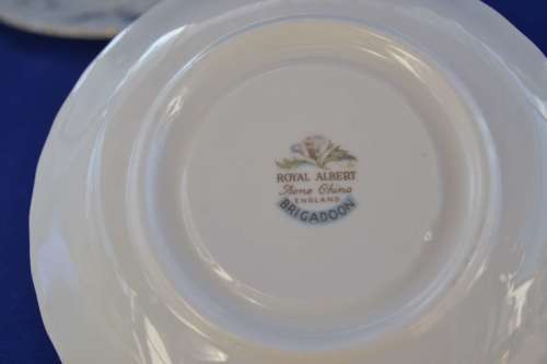 ROYAL ALBERT Brigadoon Tea Set - 21pce