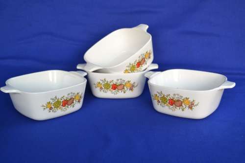 Corningware Small Casserole Dishes with Plastic Storage Lids - Set of Four