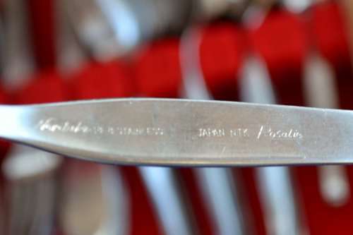 Noritake Assembled Cutlery Set in Wooden Canteen