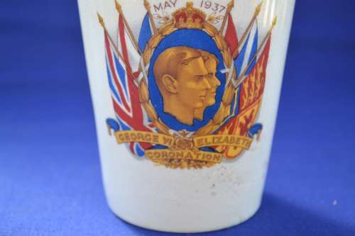 Porcelain Mug/Beaker commemorating the Coronation of King George VI and Queen Elizabeth
