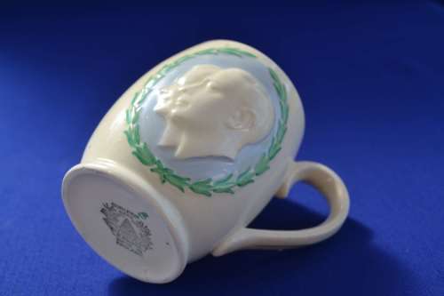Burleigh Ware Cameo Style Commemorative Mug - King George VI and Queen Elizabeth ** RARE **