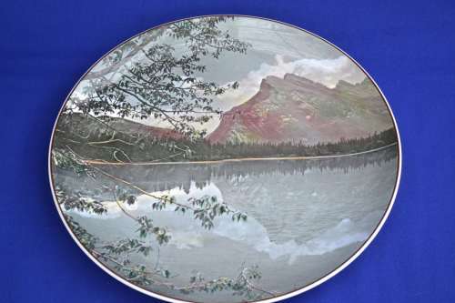 Royal Doulton Display Plate `Vermilion Lake and Mount Rundle` D6473