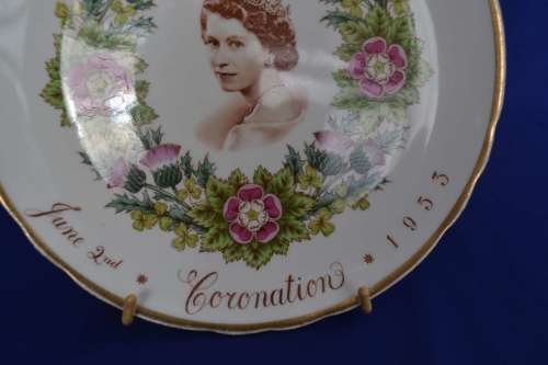 Tuscan Fine Bone China Plate commemorating the Coronation of Queen Elizabeth II - 1953