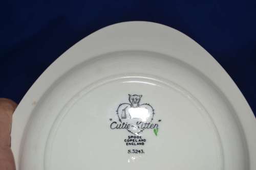 Spode Triangular Childs Plate `Cutie Kitten` c1950`s